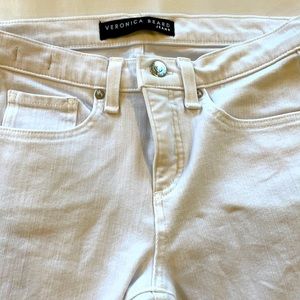 Veronica Beard skinny ankle length white jeans, 26